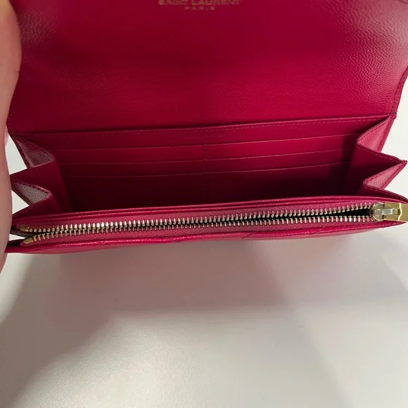 Yves Saint Laurent Pink Quilted Leather Wallet - Picture 9 of 9